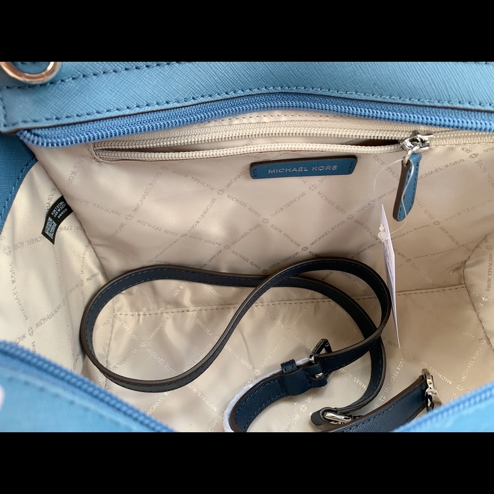 Gaby’sBags👜💕-NWT Michael Kors Satchel Crossbody - Picture 4 of 5